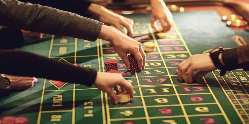 Game bài Roulette quốc dân khiến tay cược nào cũng yêu thích 2 Game bài Roulette sử dụng Phỉnh để đặt cược